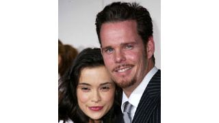 ケヴィン・ディロン、ジェーン・スチュワートと婚約