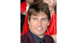 トム・クルーズの顔に水鉄砲で逮捕者