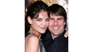 トム・クルーズ、ケイティの家族にごあいさつ