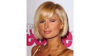 パリス・ヒルトン、大きくなりすぎた愛犬は用無し?