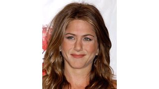 ジェニファー・アニストン、ディナークルーズをセッティング