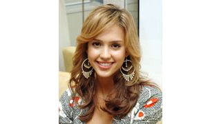 ジェシカ・アルバとヘイデン・クリステンセンが夫婦役へ