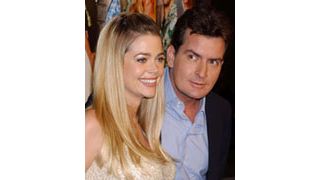 チャーリー・シーン、妻との復縁に望み