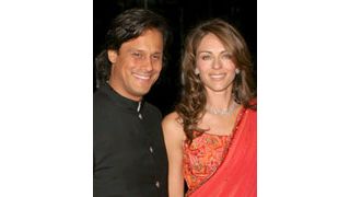 エリザベス・ハーレイの婚約者、離婚成立か？