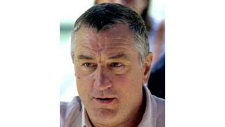 ロバート・デ・ニーロ、マフィアの殺し屋に扮する