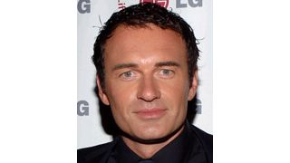 ジュリアン・マクマホン、サンドラ・ブロックと共演