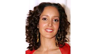 ジェニファー・ビールスに女児誕生