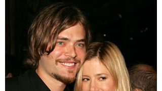 ミラ・ソルヴィーノ、夏に2人目を出産予定