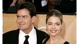 デニース・リチャーズ、チャーリー・シーン、口もきかないほど険悪に