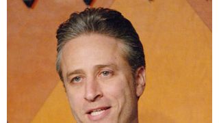 ジョン・スチュワートに女児誕生