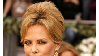 シャーリーズ・セロン、ドイツ国籍を申請していた