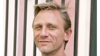 ボンド映画に新たな車が登場