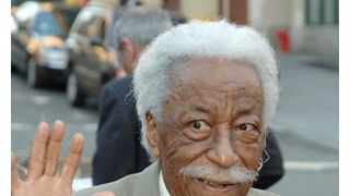 「黒いジャガー」のゴードン・パークス監督、死去