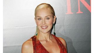 シャロン・ストーン、『氷の微笑2』のロンドン・プレミアに出席