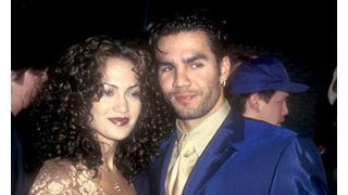 ジェニファー・ロペス、元夫を告訴