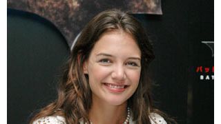 ケイティ・ホームズ、出産後24時間で退院