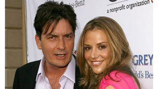 チャーリー・シーンに新恋人