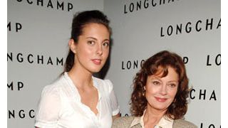 スーザン・サランドン、メキシコの子供たちに教育を
