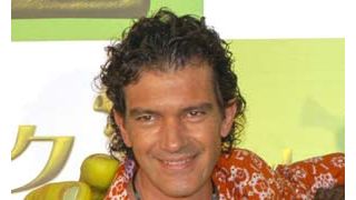 アントニオ・バンデラスとアネット・ベニング、ミステリー映画で共演