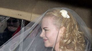 ニコール・キッドマンの披露宴の引き出物がオークションに