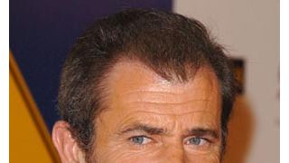 メル・ギブソン、メキシコへ寄付