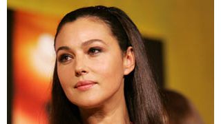 ソニア・ガンディを描く映画に赤信号