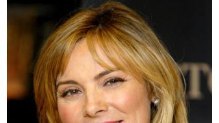 キム・キャトラルの日産車のCM、きわどすぎて放送中止