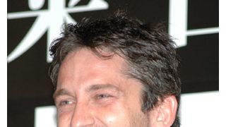 ジェラルド・バトラー、ヒラリー・スワンクと共演