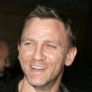 ダニエル・クレイグ、男性俳優とのキス・シーン
