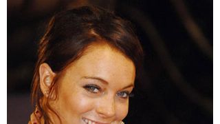 リンジー・ローハン、空港でエルメスのバッグを盗まれる