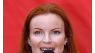 マーシア・クロス、「ヌード写真を返して！」