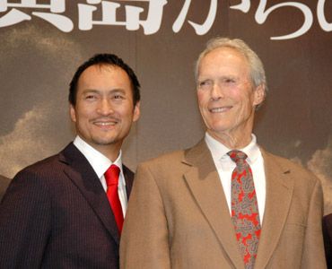 二宮たいした度胸 イーストウッド監督に嵐のコンサート予定日伝える シネマトゥデイ