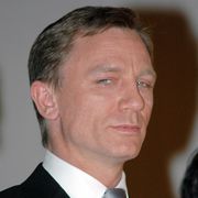 『007』新ボンドダニエル・クレイグ初来日! 必殺・流し目におすぎもメロメロ!