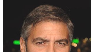 ジョージ・クルーニー、エジプトと中国でキャンペーン