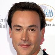 クリス・クライン、ダーク・コメディで主演