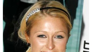 パリス・ヒルトン、“クラブ・パリス”からクビを言い渡される