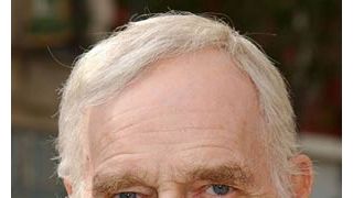 チャールトン・ヘストン、隣人に訴えられる