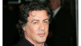 シルヴェスター・スタローン、プライベート・ジェットまで捜索