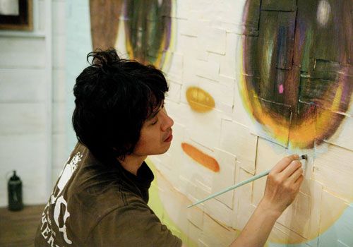 ハリウッドで大人気の少女の絵……カリスマ日本画家NARAって？