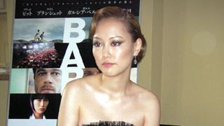 レッドカーペットに向かう直前の菊地凛子に直撃インタビュー!