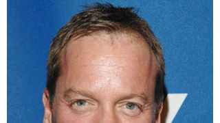 キーファー・サザーランド、陸軍士官学校で捕虜の拷問についてスピーチ？