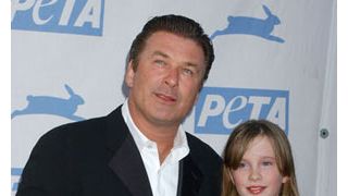 アレック・ボールドウィン、娘をののしる留守番電話メッセージがマスコミに