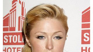 パリス・ヒルトン、刑務所に45日間の実刑判決