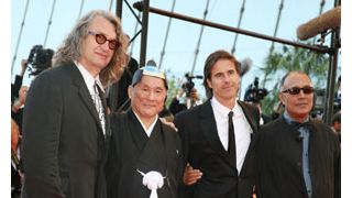 記者が大失笑！シャロンの「もう帰る！」とアラン・ドロンの浮かれっぷり！