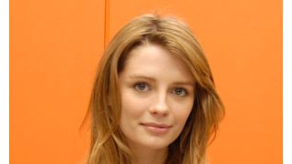 ミーシャ・バートン、薬で気分が悪くなり病院にかつぎこまれる