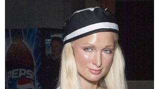 パリス・ヒルトン、すでに刑務所に入所！予定より2日早い入所に周囲騒然！