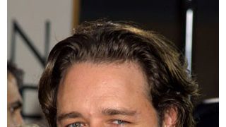 ラッセル・クロウ、ロマコメをプロデュース