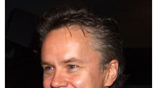 ティム・ロビンス、バーでサプライズ演奏
