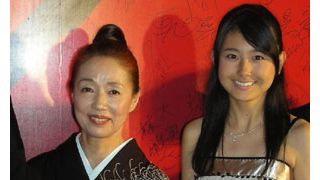 東宝シンデレラの黒瀬真奈美が上海で初々しくレッドカーペットデビュー