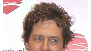 ヒュー・グラント、元カノの猫探しをお手伝い
